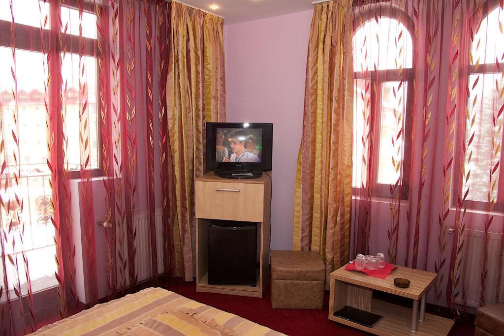 Pension Casa Dunarea เปรดัล ภายนอก รูปภาพ