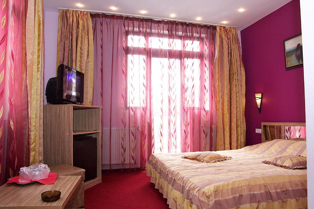 Pension Casa Dunarea เปรดัล ภายนอก รูปภาพ